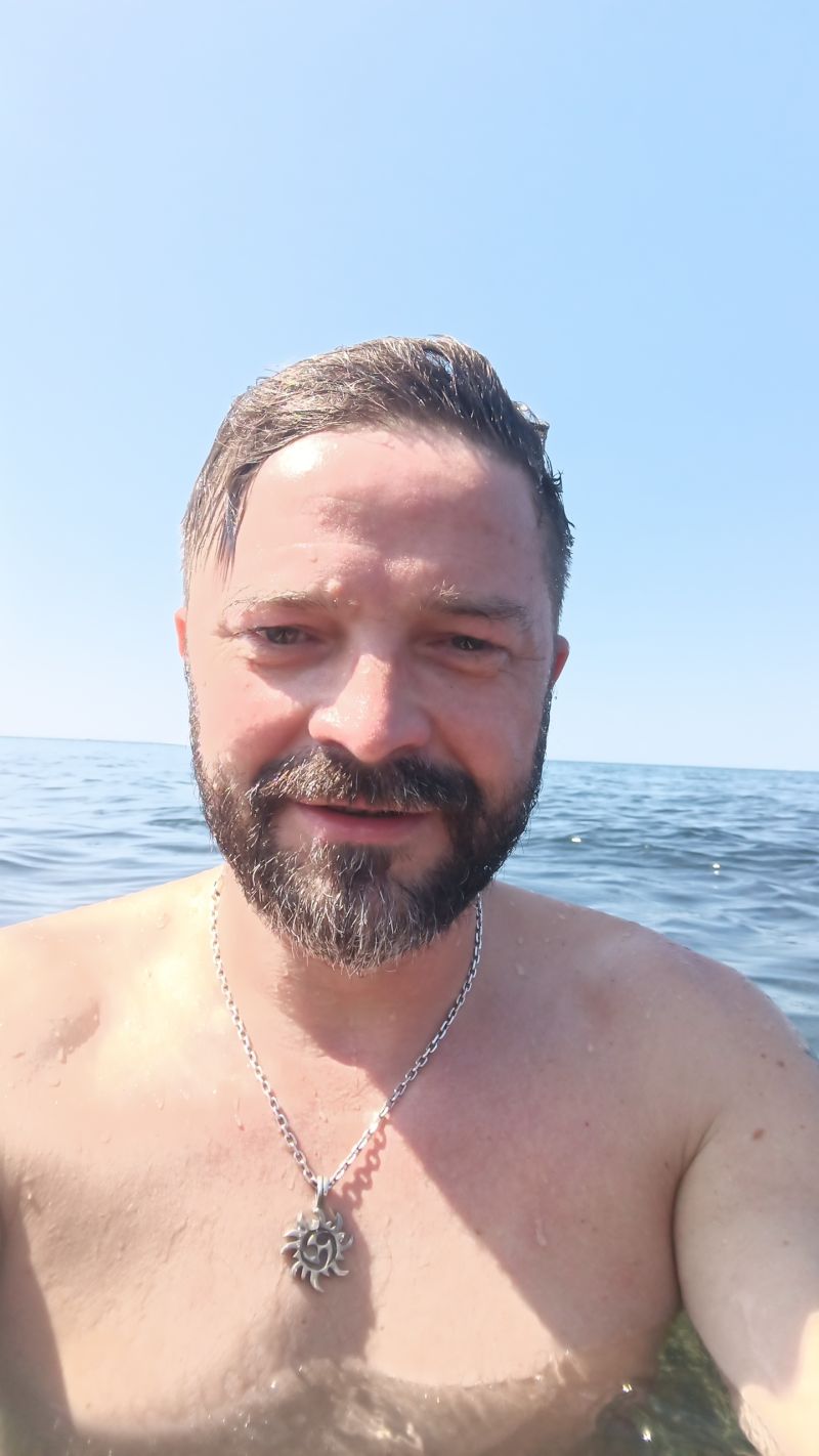 DmitryW